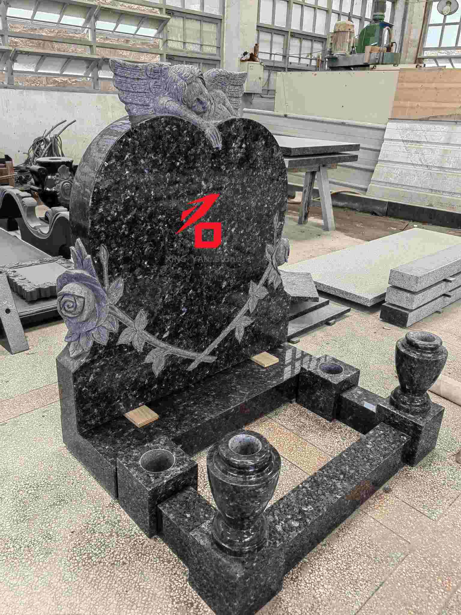 Batu Nisan Peringatan Malaikat Berbentuk Hati Granit Mutiara Biru