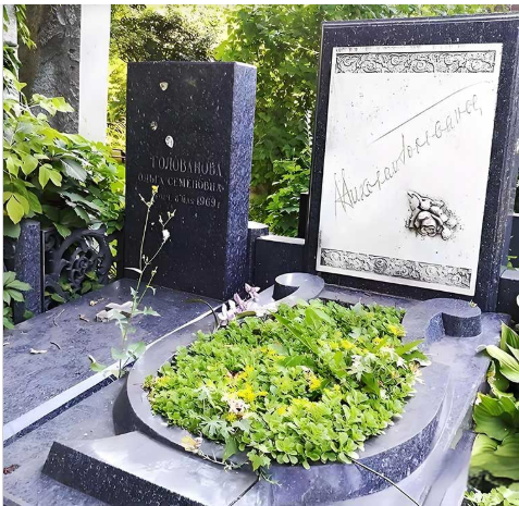 marble headstone
