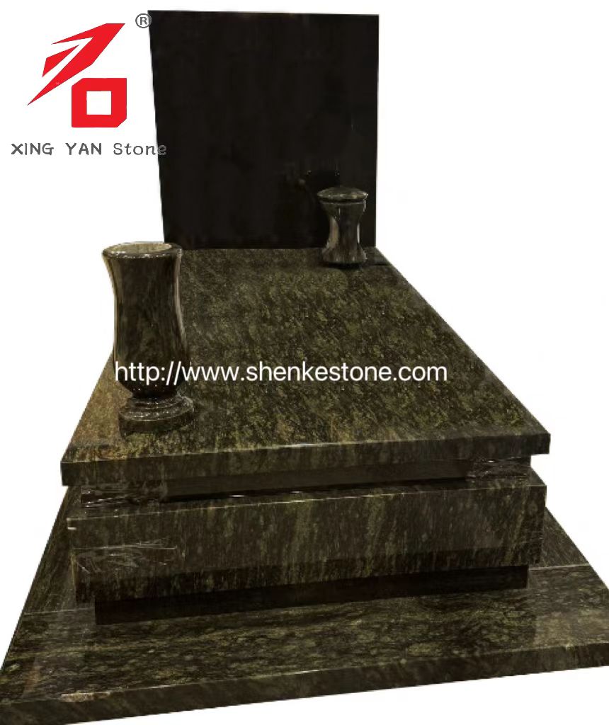 Monumen Granit Hijau Zaitun dan Tablet Batu Hitam, Vas, dan Lentera
