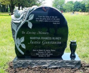 Xingyan Kustomisasi Batu Peringatan Berukir Mawar Melengkung